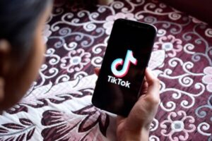 Top TikTok Downloader Apps Of 2024: Which One Tops The Chart?